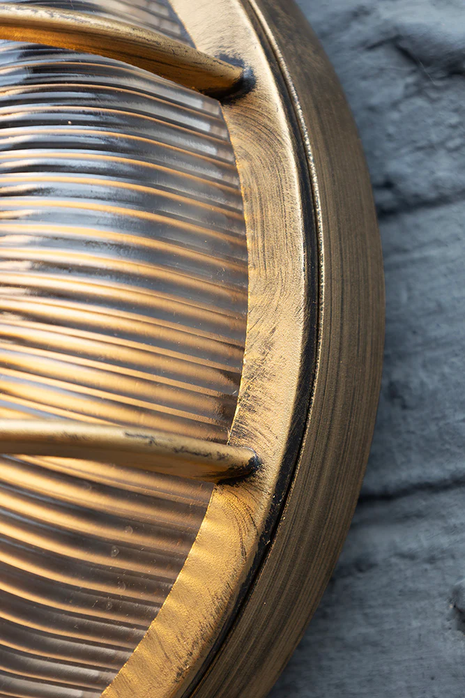 Antique-Style Brass Outdoor Wall Light - Image 3