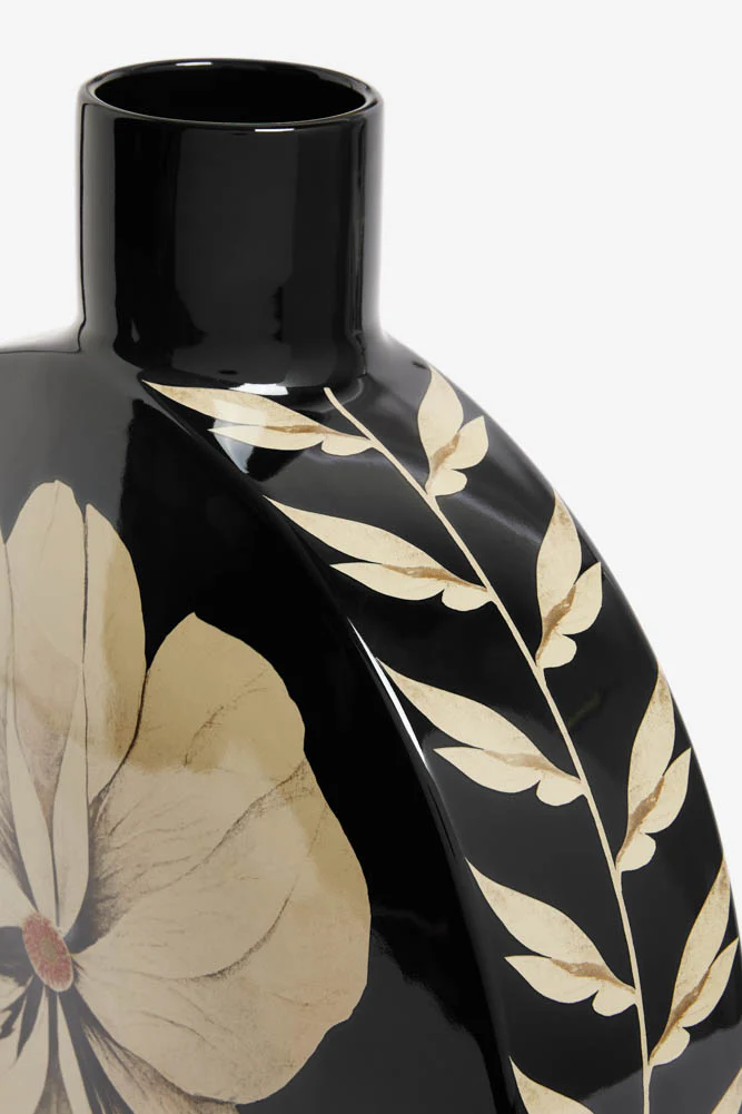 Black & Cream Floral Vase - Image 9