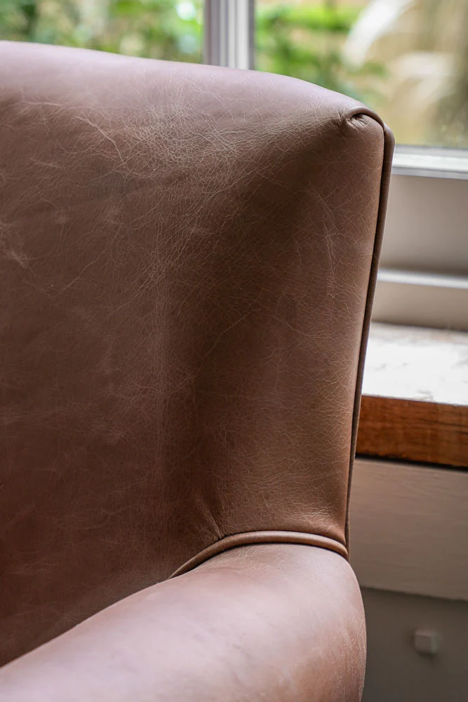 Vintage-Style Dark Brown Leather Armchair - Image 4