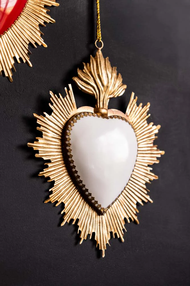 White Milagro Heart Wall Hanging Decoration - Image 5
